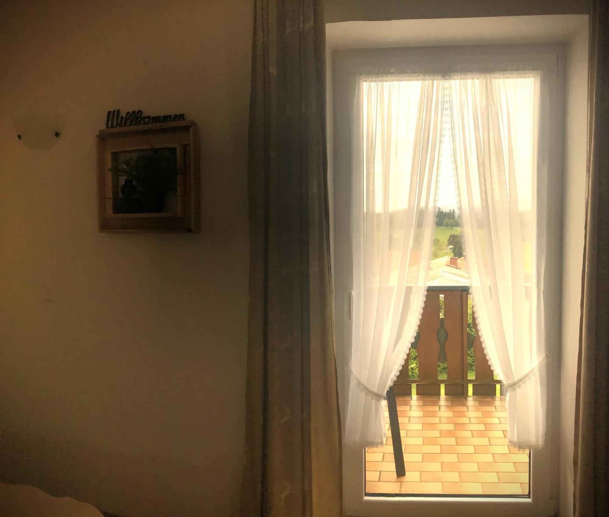Zur Neuen Post Landgasthof Herzogsreut Buitenkant foto