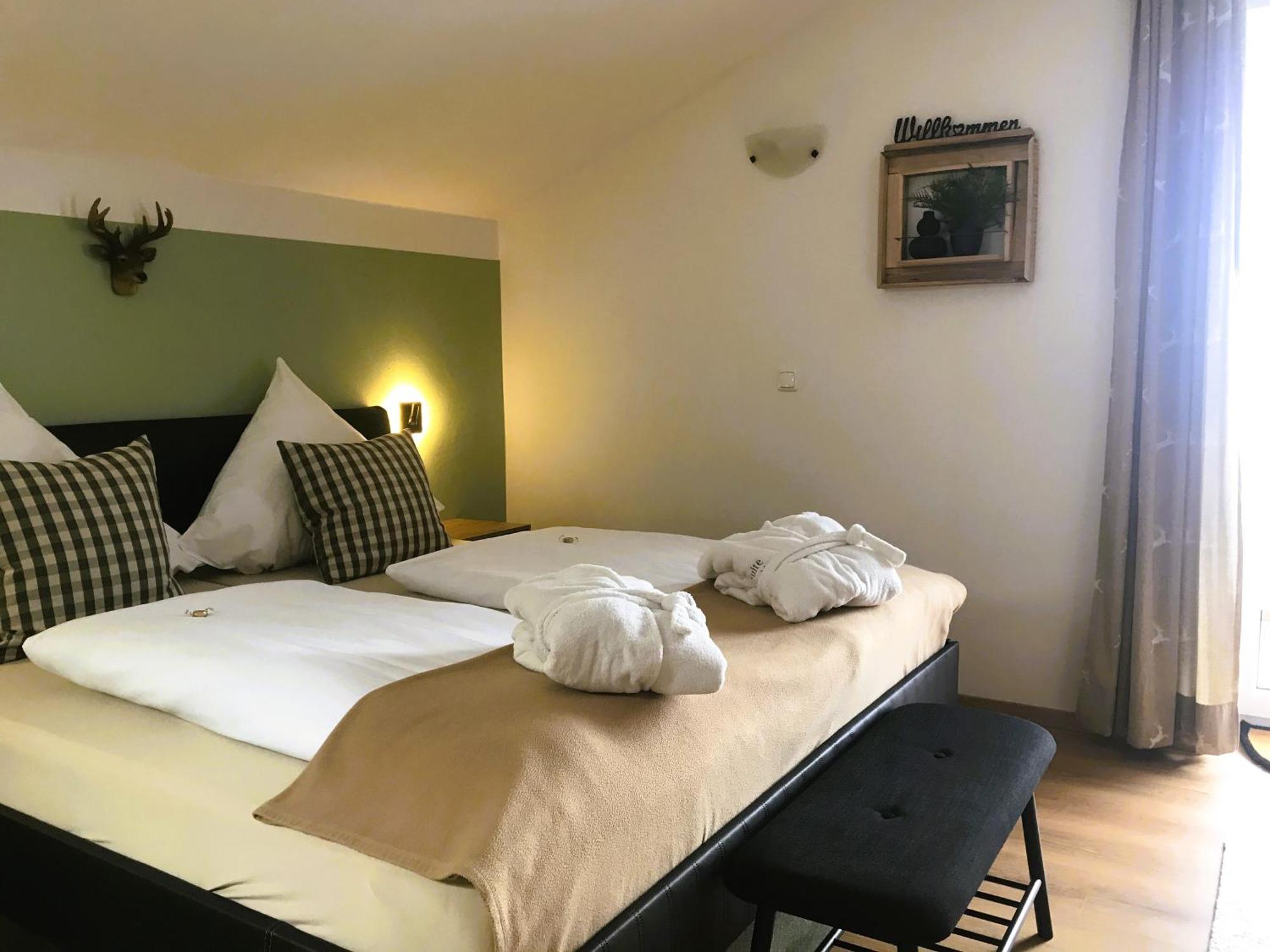 Zur Neuen Post Landgasthof Herzogsreut Buitenkant foto