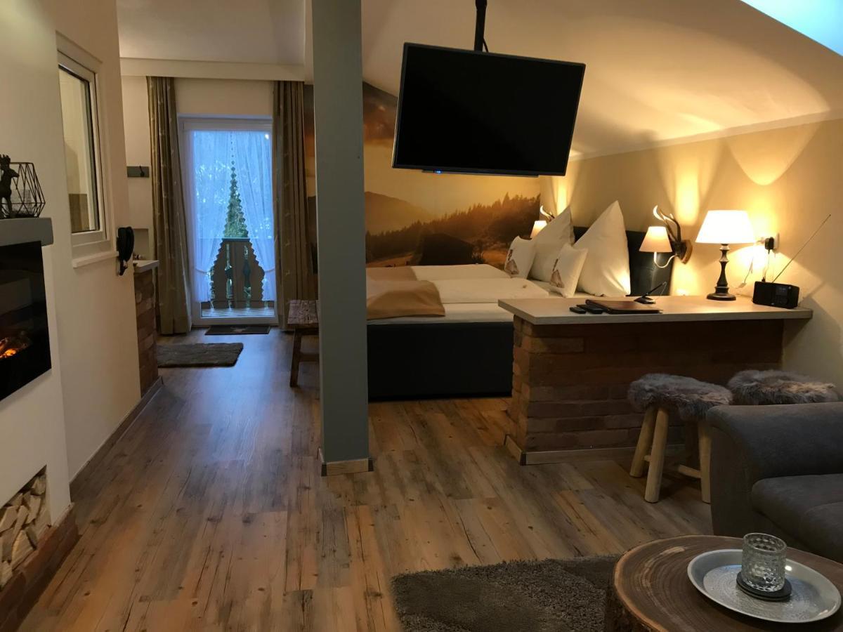 Zur Neuen Post Landgasthof Herzogsreut Buitenkant foto